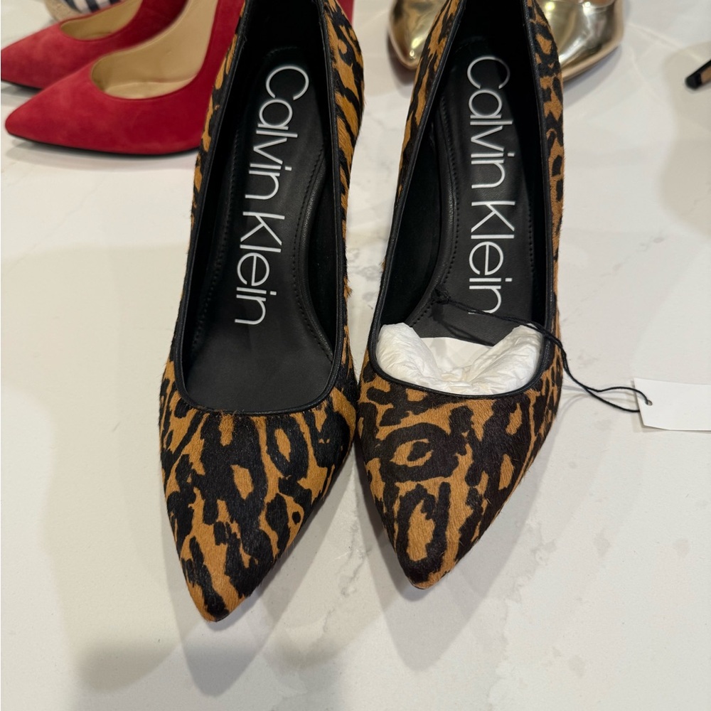 Calvin Klein Leopard Print Women's Heels - Picture 2 of 6